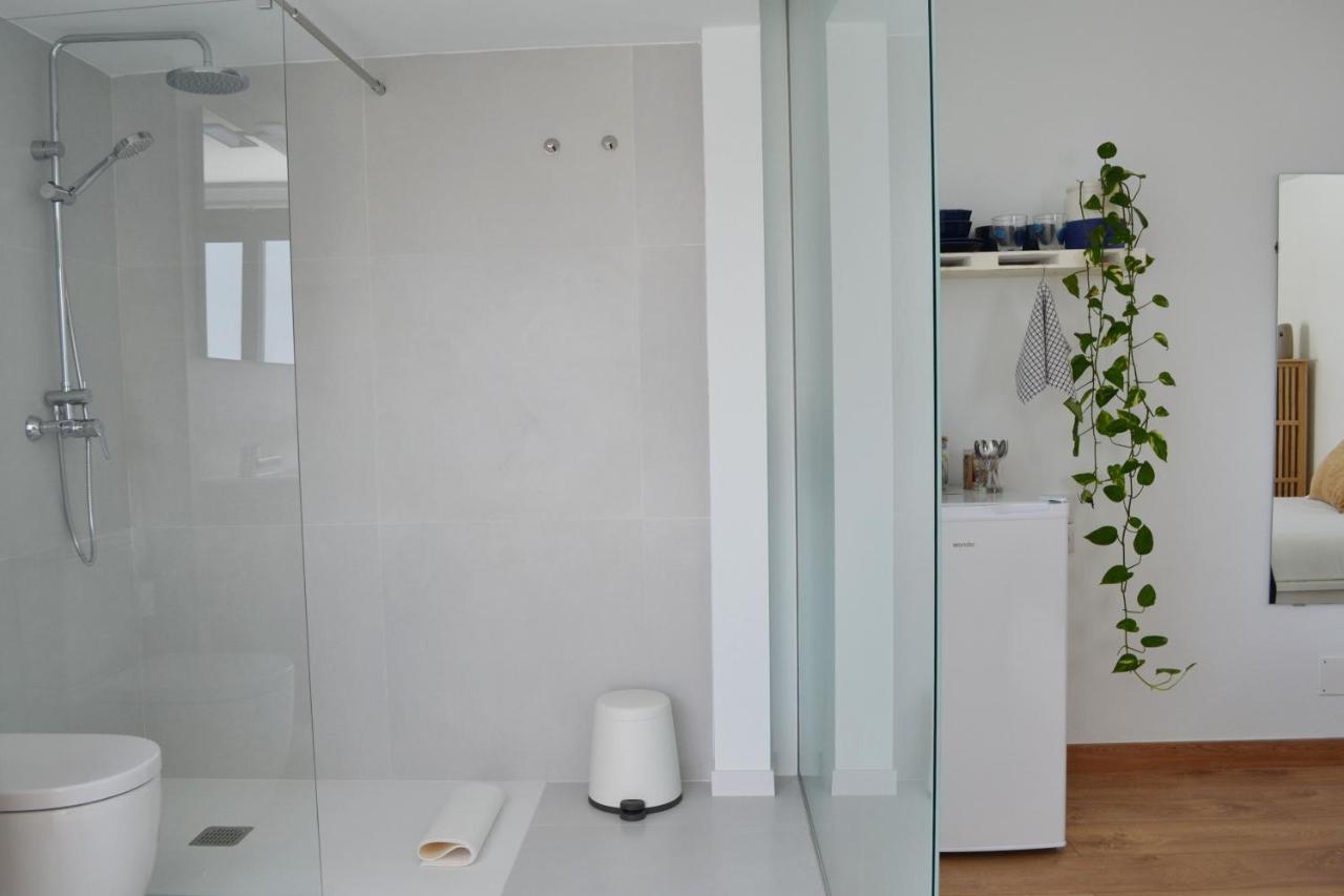 Habitación con baño y entrada independiente La Santa Exterior foto